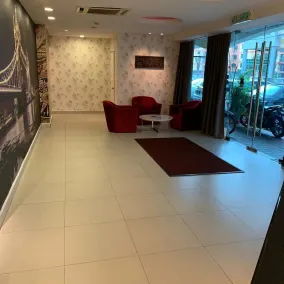 Oscar Inn - Entrée intérieure