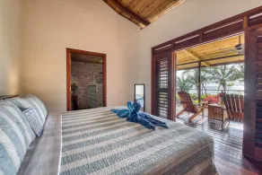 Oasis Bluff Beach - Room