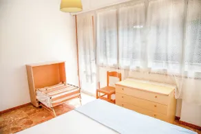 Central apartment at 250m from the sea - Værelse