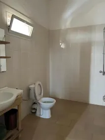 Jozene House - Bathroom