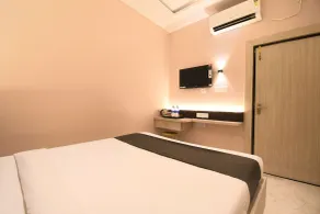 Hotel Sai Swastik - Værelse