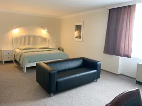 Hotel Pause - Free WiFi & Free Parking!! - Chambre