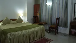 Hotel Lilawati Grand - Room