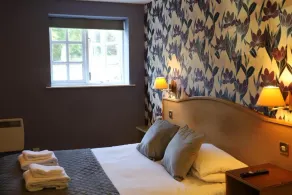The Red Lion & Cellar Room, Betchworth - Rom