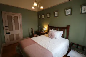 The Exchange Beaconsfield - Offering Heritage Accommodation - Room