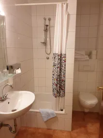 Rasthaus Hotel Schackendorf - Casa de banho