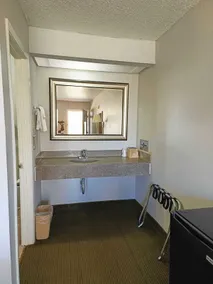 Executive Inn - Bad