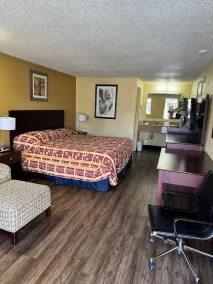 Somatel Goodlettsville - Room
