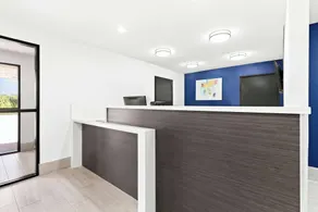 SureStay Hotel by Best Western Groves - Lobby