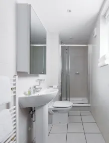 SACO Holborn – Lamb’s Conduit St - Bathroom