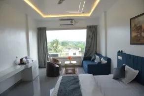 Hotel Ramayana - Camera