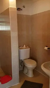 Beautiful Apartment Across The Road From The Beach - Salle de bain