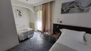 HOTEL BORDEPLAZA - ex Monterilla - Room