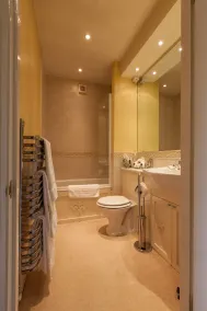 La Fleur De Lys - Badezimmer