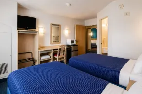 Econo Lodge Menomonie - Room