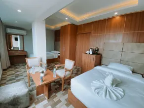 Royal Nine Pyramids View Hotel - Habitación