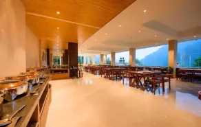 Naturevilas Sarovar Premiere Manali - Restaurant