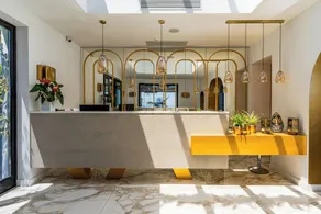 Cresanto Luxury Suites  - Réception