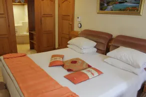 Tzaneen Guest House - Chambre