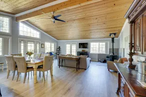 Peaceful Lower Lake Home ~ 5 Mi to Clear Lake! - Innenbereich