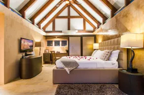 CeBlue Villas - Room