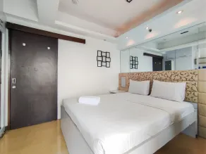 Best Location 1BR without Living Room Apartment Braga City Walk By Travelio - Zimmer