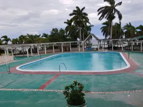 SeaCastles Beach Apartments - Piscina