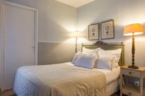  Hôtel Traiteur les Ormes, The Originals Relais - Chambre