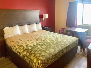 Econo Lodge Inn & Suites Corning Travel Center - Værelse