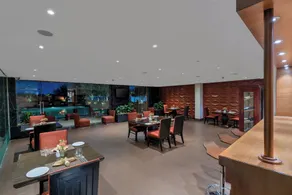 Vivanta Hyderabad, Begumpet - Restaurant