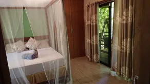 A Peace In Paradise - Rom