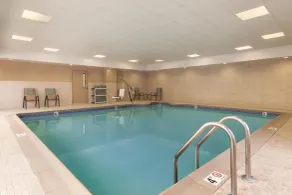 Hampton Inn & Suites Greenfield - Pool