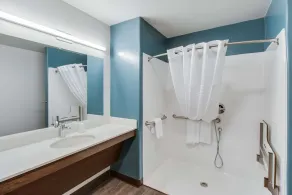 WoodSpring Suites Bakersfield Airport - Salle de bain