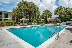 Clarion Inn and Conference Center - Piscine