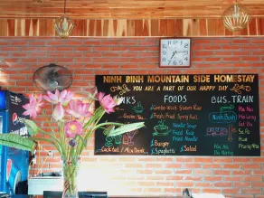 Ninh Binh Mountain Side Homestay & Cafe - Reception