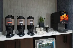 Fairfield by Marriott Inn & Suites Boston Medford - Restaurant