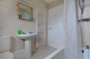 Upper Seascape - Baño