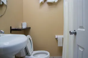 Knights Inn Trevose - Salle de bain