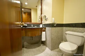 Waterfront Cebu City Hotel & Casino - Salle de bain