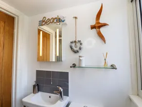 Paddock View - Bathroom