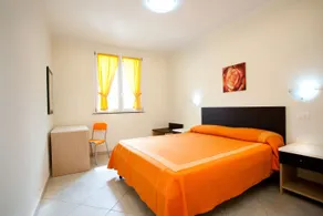 Familienorientierte Ferienwohnung mit Garten, Grill und Pool | Haustierfreundlich - Zimmer