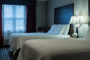 Colonial Hotel - Chambre