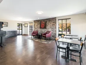 Red Roof Inn Dandridge - Lobby