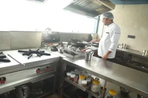 Hotel Geetanjali International Annex  - Restaurante