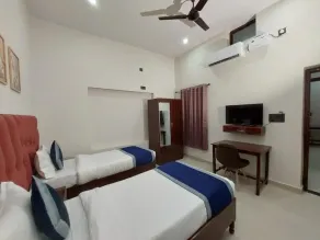 Kailasha Inn - Room