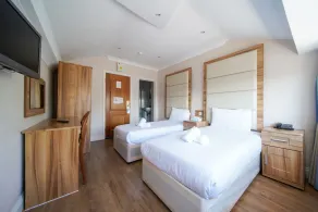 Royal Eagle Hotel - Chambre