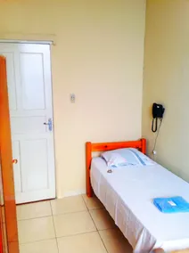 Hotel Chaves - Quartos Individuais - Room