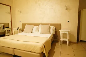 Bee Queen Hotel - Chambre