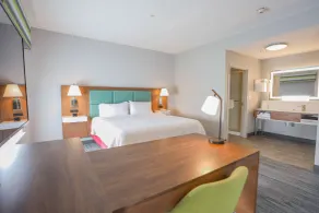 Hampton Inn & Suites Bay City, TX - Room