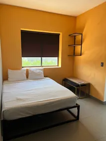 Adhoc Express Madero - Habitación